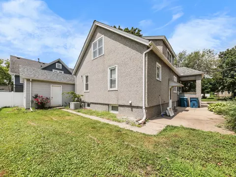 Exterior - 1614 7th St, Peru, IL 61354 photo 3 of 3