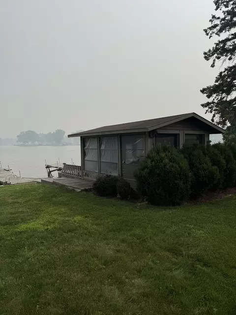 2403 W Fairview Ave, Johnsburg, IL 60051 photo 8