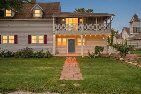 Exterior - 108 S Main, Arrowsmith, IL 61722 photo 2 of 10