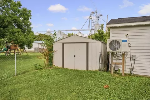 Exterior - 108 S Main, Arrowsmith, IL 61722 photo 9 of 10