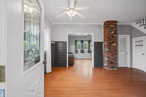 Entry Way - 108 S Main, Arrowsmith, IL 61722 photo 2 of 8