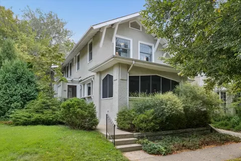 110 Kedzie St, Evanston, IL 60202