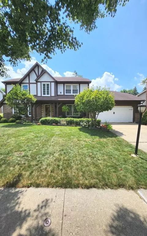 709 Garfield Ave, Libertyville, IL 60048