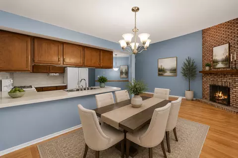 Dining - Undisclosed, Hoffman Estates, IL 60169 photo 2 of 3
