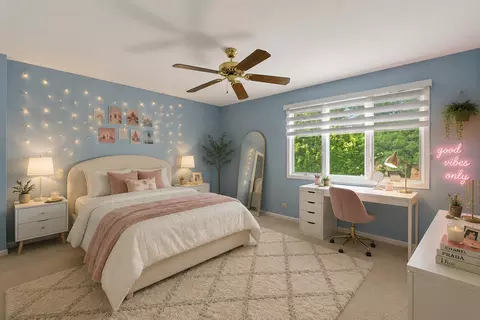 Bedroom - Undisclosed, Hoffman Estates, IL 60169 photo 2 of 2