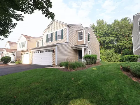 Exterior - 2607 Oak Tree Ln, Plainfield, IL 60586 photo 2 of 3