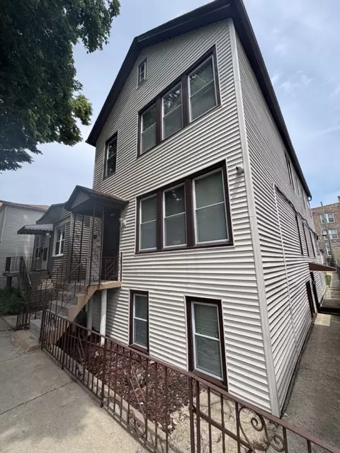 3327 S Lituanica Ave, Chicago, IL 60608