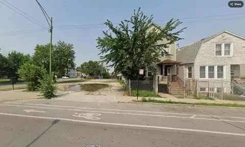 5542 S Damen Ave, Chicago, IL 60636