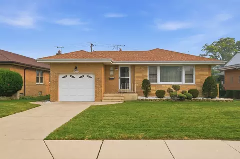 8531 W Agatite Ave, Chicago, IL 60656