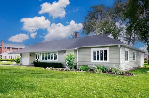 1903 W 58th Pl, La Grange Highlands, IL 60525
