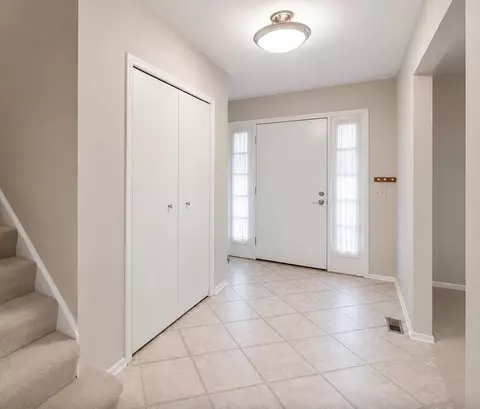 Entry Way - 633 E 8th Ave, Naperville, IL 60563 photo 1 of 1