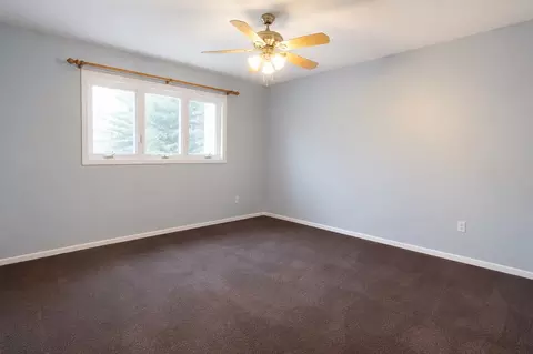 Bedroom - 633 E 8th Ave, Naperville, IL 60563 photo 2 of 3
