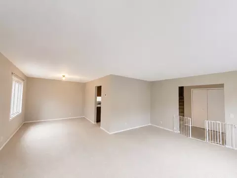 Living - 633 E 8th Ave, Naperville, IL 60563 photo 3 of 7