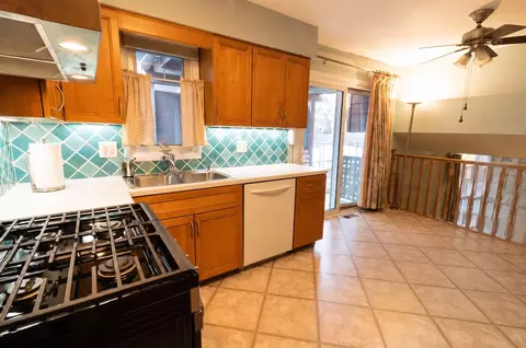 Kitchen - 633 E 8th Ave, Naperville, IL 60563 photo 2 of 2