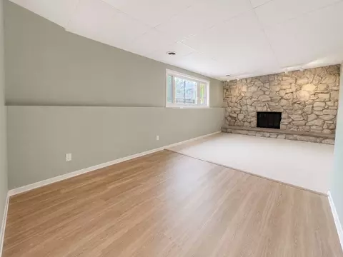 Living - 633 E 8th Ave, Naperville, IL 60563 photo 4 of 4