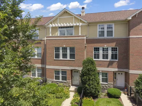 Exterior - 231 N West St #0, Wheaton, IL 60187 photo 1 of 4