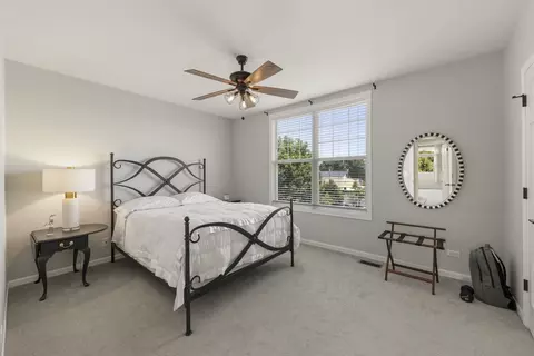 Bedroom - 231 N West St #0, Wheaton, IL 60187 photo 3 of 4
