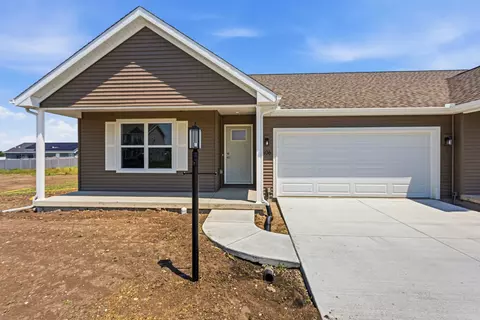 606 Patterson Dr #1, Fisher, IL 61843