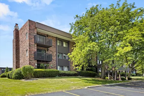 1504 Woodbridge Rd #3B, Joliet, IL 60436