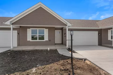 608 Patterson Dr #2, Fisher, IL 61843