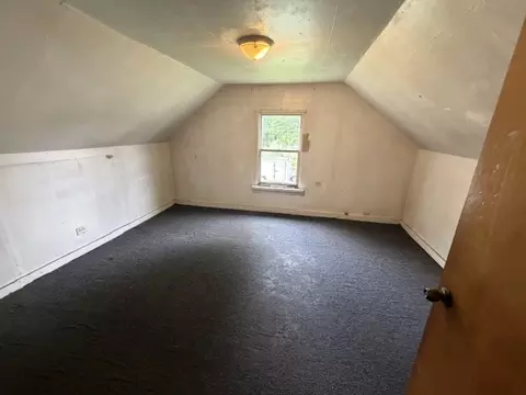 2304 E 98th St, Chicago, IL 60617 photo 2