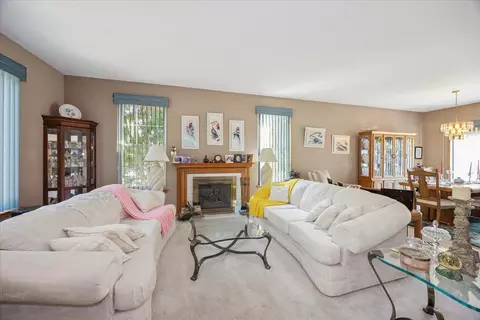 4700 Chapman Dr, Plainfield, IL 60586 photo 2