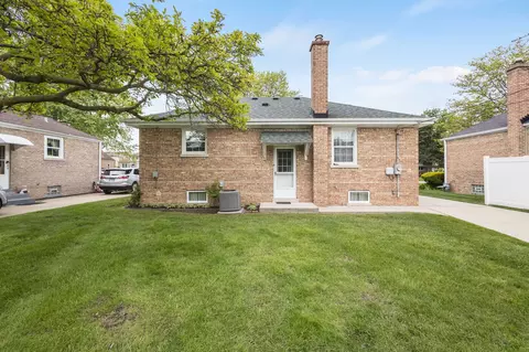 Exterior - 2509 S 10th Ave, Broadview, IL 60155 photo 6 of 6