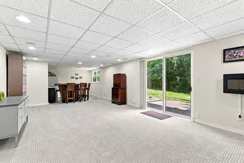 Other - 4 Vale Ct, Moline, IL 61265 photo 4 of 9