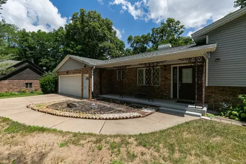Other - 4 Vale Ct, Moline, IL 61265 photo 2 of 9
