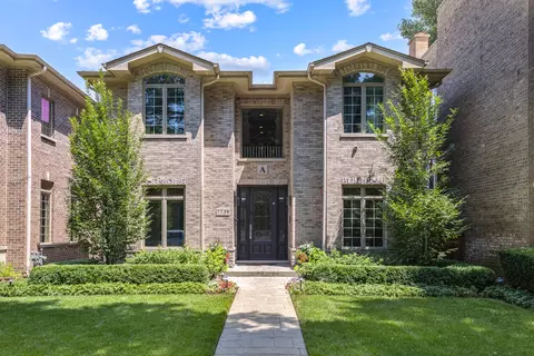 7739 Kenton Ave, Skokie, IL 60076