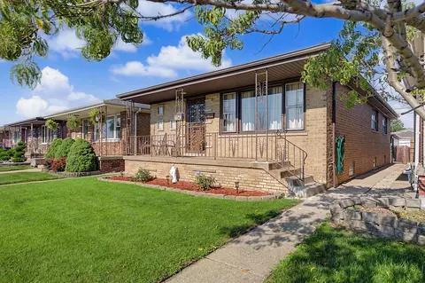 Other - 11543 S Ewing Ave, Chicago, IL 60617 photo 2 of 10