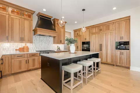 Kitchen - 25152 W Stallion Ct, Plainfield, IL 60585 photo 2 of 4