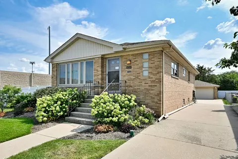 5719 N Orange Ave, Chicago, IL 60631