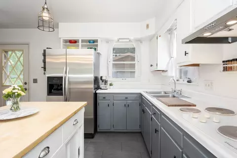 Kitchen - 1013 N Walnut St, Normal, IL 61761 photo 5 of 5