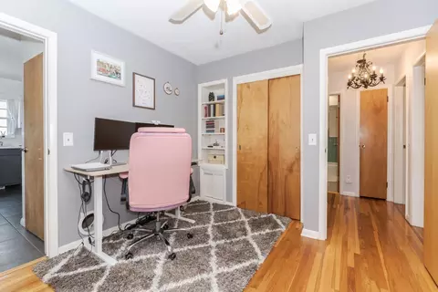 Entry Way - 1013 N Walnut St, Normal, IL 61761 photo 2 of 3