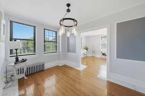 Dining - 3017 E 78th St #3A, Chicago, IL 60649 photo 3 of 3