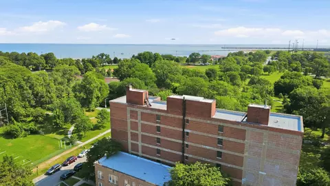 View/Area - 3017 E 78th St #3A, Chicago, IL 60649 photo 3 of 4