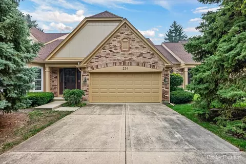 224 Lorraine Cir #224, Bloomingdale, IL 60108