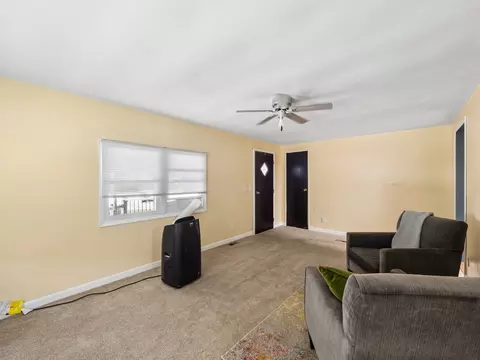 209 Melbrooke Rd, Elgin, IL 60123 photo 7