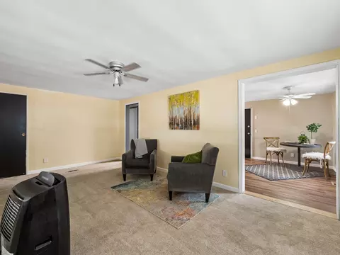 209 Melbrooke Rd, Elgin, IL 60123 photo 6
