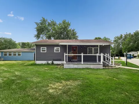 209 Melbrooke Rd, Elgin, IL 60123 photo 2