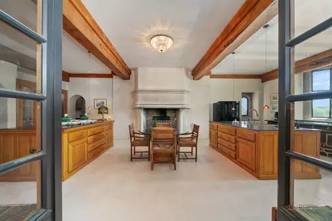 Kitchen - 17519 Lincoln Rd, Harvard, IL 60033 photo 4 of 4