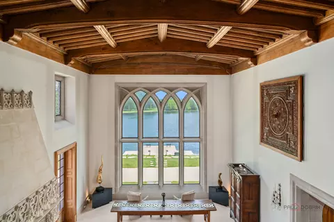 Entry Way - 17519 Lincoln Rd, Harvard, IL 60033 photo 5 of 5