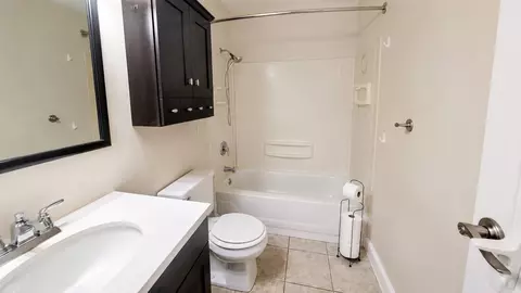 Bath - 1317 Beverly Ln, Bloomington, IL 61701 photo 1 of 1