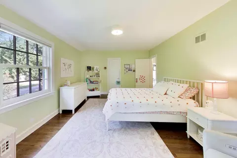 Bedroom - 507 Monroe Ave, River Forest, IL 60305 photo 6 of 7