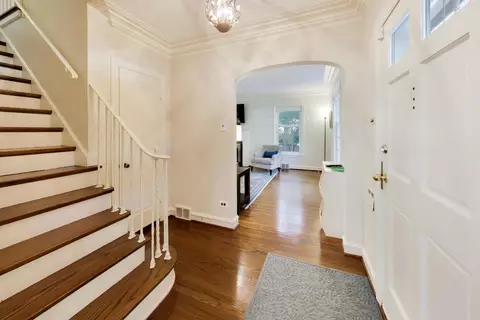 Entry Way - 507 Monroe Ave, River Forest, IL 60305 photo 2 of 2
