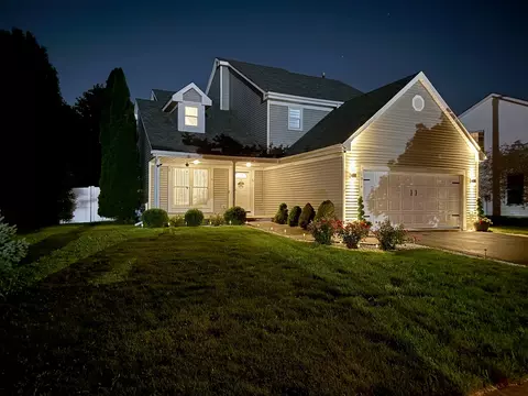 Exterior - 1914 Olde Mill Rd, Plainfield, IL 60586 photo 2 of 12