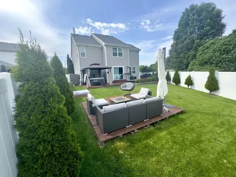 Exterior - 1914 Olde Mill Rd, Plainfield, IL 60586 photo 3 of 12