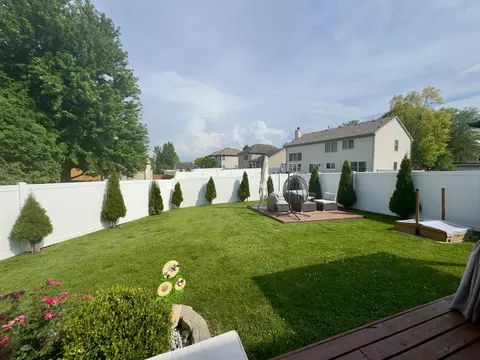 Exterior - 1914 Olde Mill Rd, Plainfield, IL 60586 photo 6 of 12