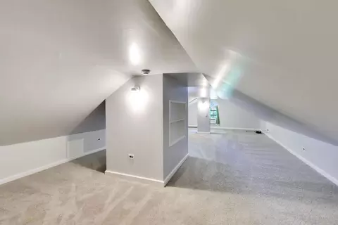 Entry Way - Undisclosed, Des Plaines, IL 60016 photo 1 of 1